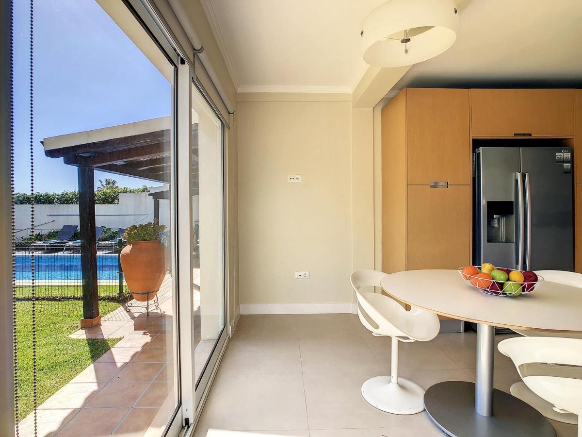 Villa Garajau By Lovelystay Caniço Extérieur photo