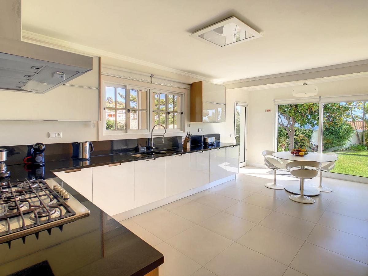 Villa Garajau By Lovelystay Caniço Extérieur photo